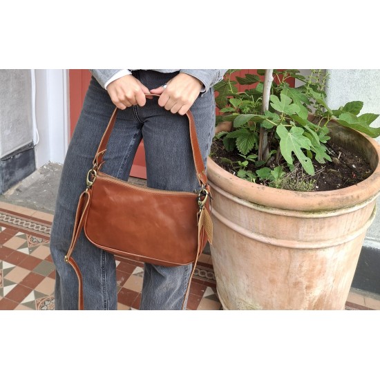 Baguette Tan Leather Large